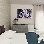 La Punta לינה וארוחת בוקר 3*